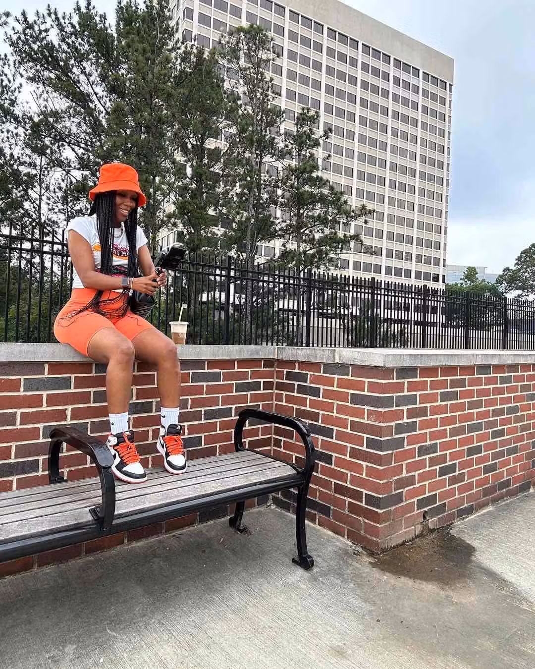 Air Jordan 1 Retro High OG 'Electro Orange' 555088-180 Air Jordan 1 Retro High OG 'Electro Orange' 555088-180